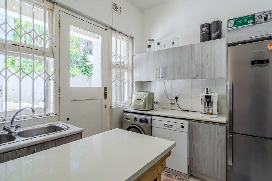 3 Bedroom Property for Sale in Oranjezicht Western Cape